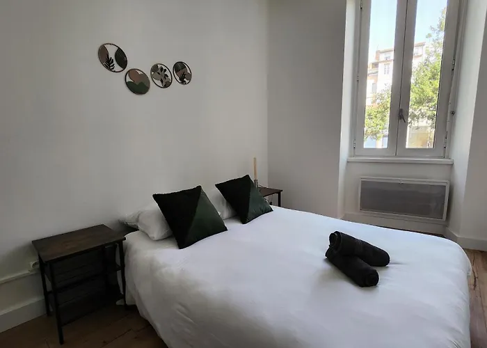 T2 Capitole Spacieux 4pers- 2bed - Calme - Equipe Hypercentre Toulouse